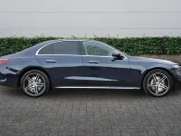Used Mercedes E300 AMG Line Premium 313 HP (230 kW) 2024 Blue Sedan