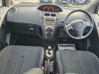 Used Toyota Yaris 2010 Blue Hatchback