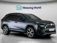 Usado Toyota RAV4 306 HP (225 kW) 2022 Cinzento SUV
