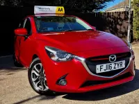 Używany Mazda 2 Inclusive 2016 Czerwony Hatchback