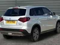 Käytetty Suzuki Vitara SZ-T 129 HP (94 kW) 2024 Katumaasturi