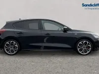 Ny Ford Focus ST-Line X 125 HK (91 kW) 2026 Svart Halvkombi
