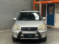 Begagnad Toyota RAV4 147 HK (108 kW) 2004 Silver SUV