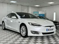 Used Tesla Model S 306 kW (417 HP) 2019 White Hatchback