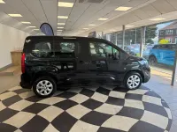 Second-hand Vauxhall Combo S 100 CP (73 kW) 2019 Negru Monovolum