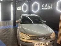 Begagnad Ford Mondeo 2007 Silver Halvkombi