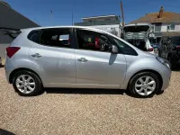 Used Hyundai ix20 SE 90 HP (66 kW) 2016 Silver Hatchback