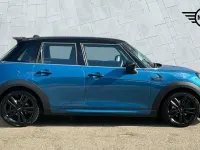 Used Mini Cooper Hatch 134 HP (98 kW) 2022 Blue Hatchback