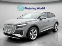 Begagnad Audi Q4 e-tron S-Line 150 kW (204 HK) 2022 Grå SUV