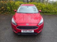 Używany Ford Focus Zetec 120 KM (88 kW) 2015 Czerwony Kombi