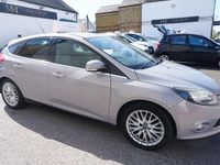 Used Ford Focus Zetec 125 HP (91 kW) 2011 Silver Hatchback