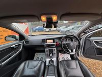 Used Volvo V60 SE 163 HP (119 kW) 2017 Silver Estate