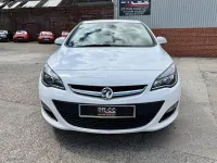 Second-hand Vauxhall Astra Elite 116 CP (85 kW) 2015 Alb Hatchback
