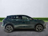 Used Nissan Qashqai Tekna 140 HP (102 kW) 2025 Green SUV