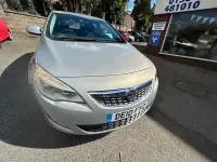 Used Vauxhall Astra 2010 Metallic silver Hatchback