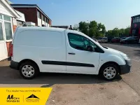 Used Peugeot Partner 2016 White