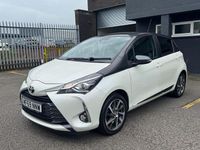 Used Toyota Yaris 111 HP (81 kW) 2019 White/black Hatchback