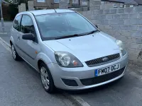 Begagnad Ford Fiesta Style 75 HK (55 kW) 2007 Silver Halvkombi