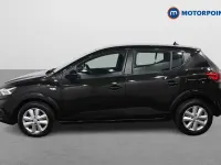 Begagnad Dacia Sandero Expression 2023 Svart Halvkombi