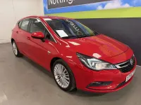 Gebraucht Vauxhall Astra Elite 110 PS (80 kW) 2016 Rot Kleinwagen