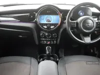 Used Mini Cooper Classic 134 HP (98 kW) 2023 Red Hatchback