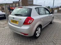 Used Kia Ceed 89 HP (65 kW) 2011 Silver Hatchback