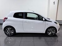 Used Peugeot 108 Allure 82 HP (60 kW) 2016 White Hatchback