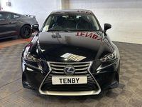 Used Lexus IS300h 223 HP (164 kW) 2019 Black Sedan
