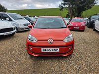 Begagnad VW up! high up! 75 HK (55 kW) 2026 Orange Halvkombi
