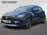 Usado Mazda 2 Homura-Aka 116 CV (85 kW) 2024 Azul Utilitario