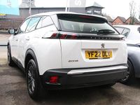 Used Peugeot 2008 Active Premium 100 HP (73 kW) 2022 White SUV