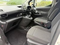 Used Vauxhall Combo Sportive 100 HP (73 kW) 2021 White Van