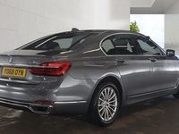 Usado BMW 730 Exclusive 2018 Gris Berlina