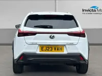 Used Lexus UX 250h Sport Design Packet 180 HP (132 kW) 2023 White SUV