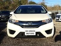 Used Honda Fit Hybrid 2014 White Hatchback
