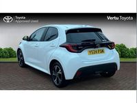 Used Toyota Yaris Hybrid Design 116 HP (85 kW) 2024 White Hatchback