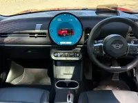 Używany Mini Cooper Hatch 113 kW (154 KM) 2025 Czerwony Hatchback