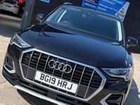 Usado Audi Q3 Sport 150 HP (110 kW) 2019 Preto SUV