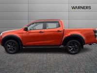 Used Isuzu D-Max 162 HP (119 kW) 2024 Orange Pickup