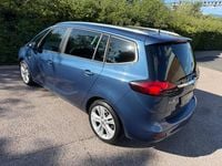 Usado Vauxhall Zafira Tourer SRi 140 HP (102 kW) 2015 Azul Monovolume