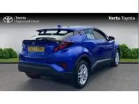 Used Toyota C-HR 122 HP (89 kW) 2022 Blue SUV