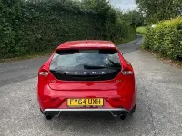 Used Volvo V40 R-Design 190 HP (139 kW) 2014 Red Hatchback