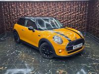 Used Mini Cooper Hatch 136 HP (100 kW) 2017 Orange Hatchback