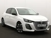 Używany Peugeot 208 Allure 101 KM (74 kW) 2025 Biały Hatchback