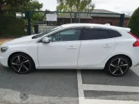 Used Volvo V40 R-Design 245 HP (180 kW) 2016 White Hatchback