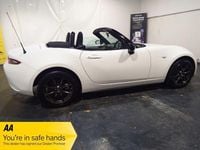 Used Mazda MX5 131 HP (96 kW) 2018 White Cabriolet