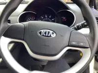 Used Kia Picanto 65 HP (47 kW) 2015 White Hatchback