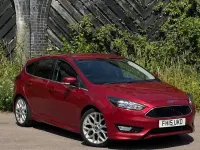 Used Ford Focus Zetec 125 HP (91 kW) 2015 Red Hatchback
