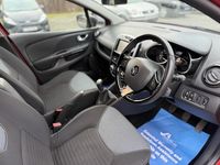 Used Renault Clio IV Dynamique 90 HP (66 kW) 2015 Red Hatchback