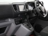 Used Peugeot e-Expert 100 kW (136 HP) 2022 Mauve/pink Van